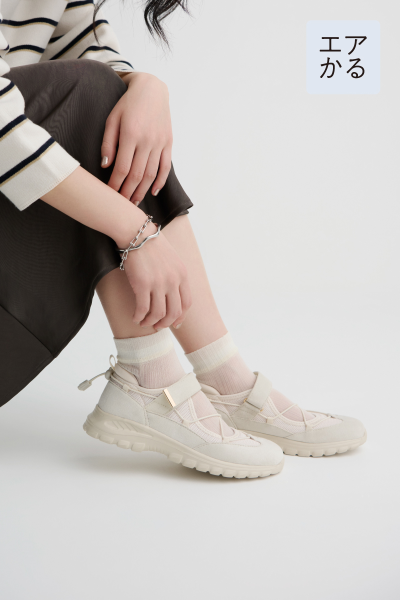 エアかるクッションコードスニーカー②.jpg